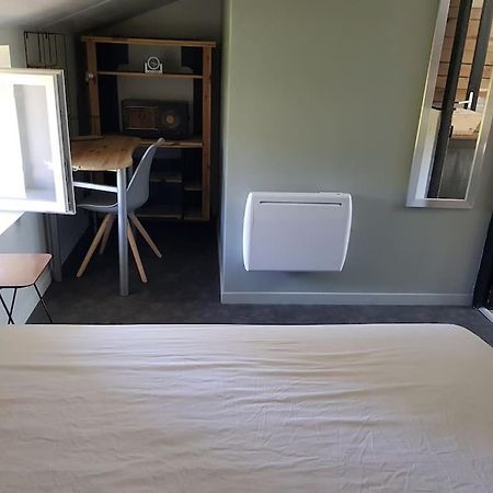 Petite Maison Type Loft En Plein Bourg D'Ambazac Экстерьер фото