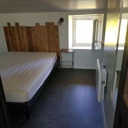 Petite Maison Type Loft En Plein Bourg D'Ambazac Экстерьер фото